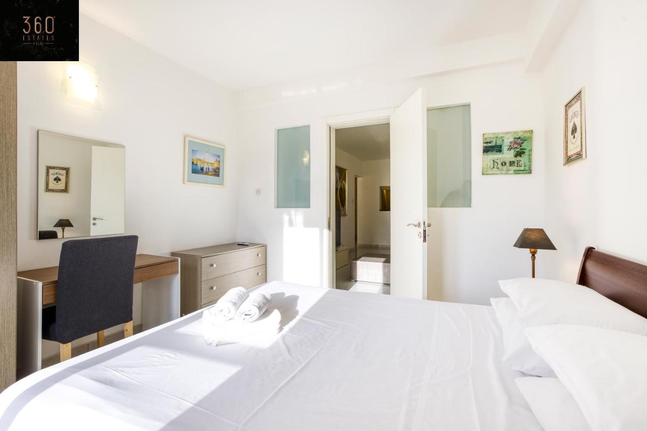 Centre Apt In St Julians/Pv With Spacious Living By 360 Estates Saint Julian's Екстер'єр фото